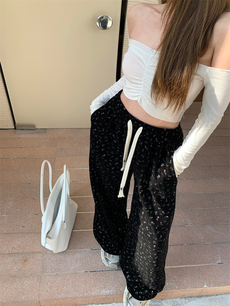 Actual shot of Korean velvet floral lace-up loose casual wide-leg pants