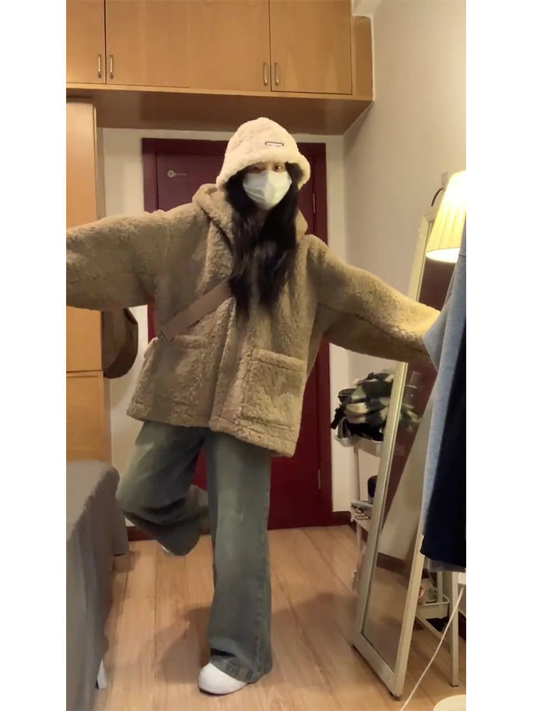 Four-in-one button granular velvet composite silver fox velvet 450g Maillard retro plus velvet hooded lamb velvet for women