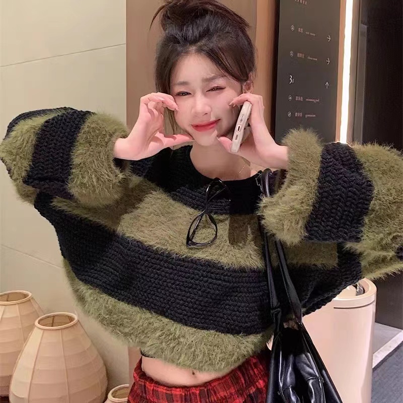 Striped short mohair sweater for women, autumn and winter lazy style, new loose outer wear, high waist soft waxy knitted top, trendy