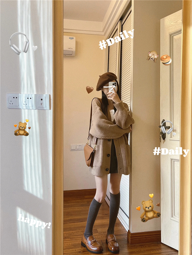 Women's early spring outfit, a complete set of fashionable and high-end salt-based outfits, Internet celebrity two-piece suit skirt