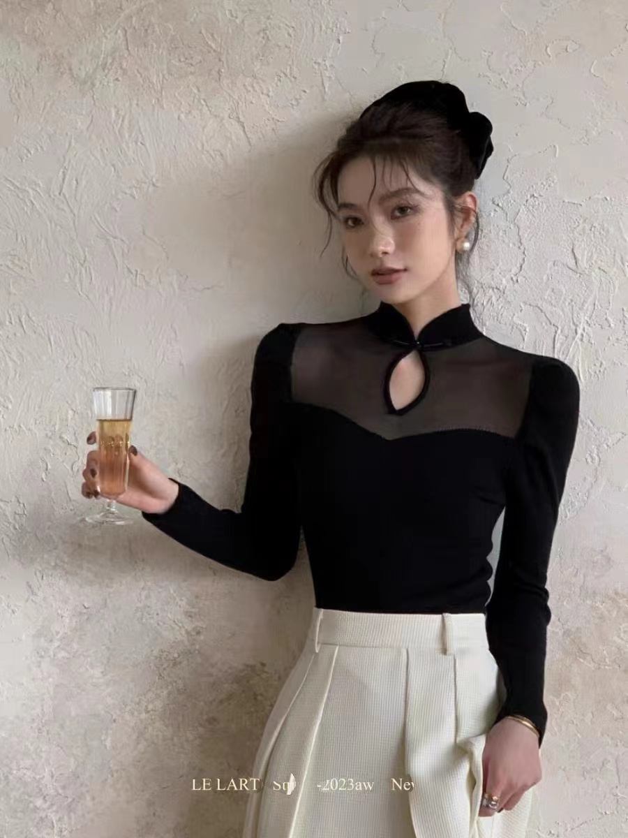 LE LART原創設計感法式優雅新中式旗袍領修身短款泡泡袖針織衫女