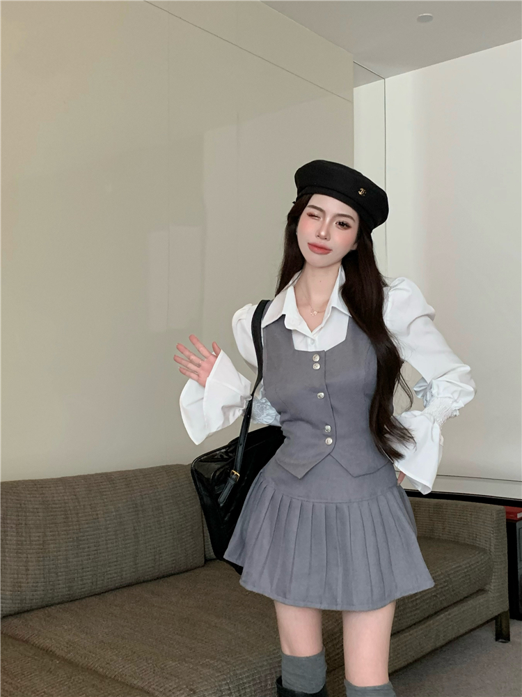 Real shot of puff-sleeved shirt, vest, jacket, pleated skirt, Korean drama three-piece set