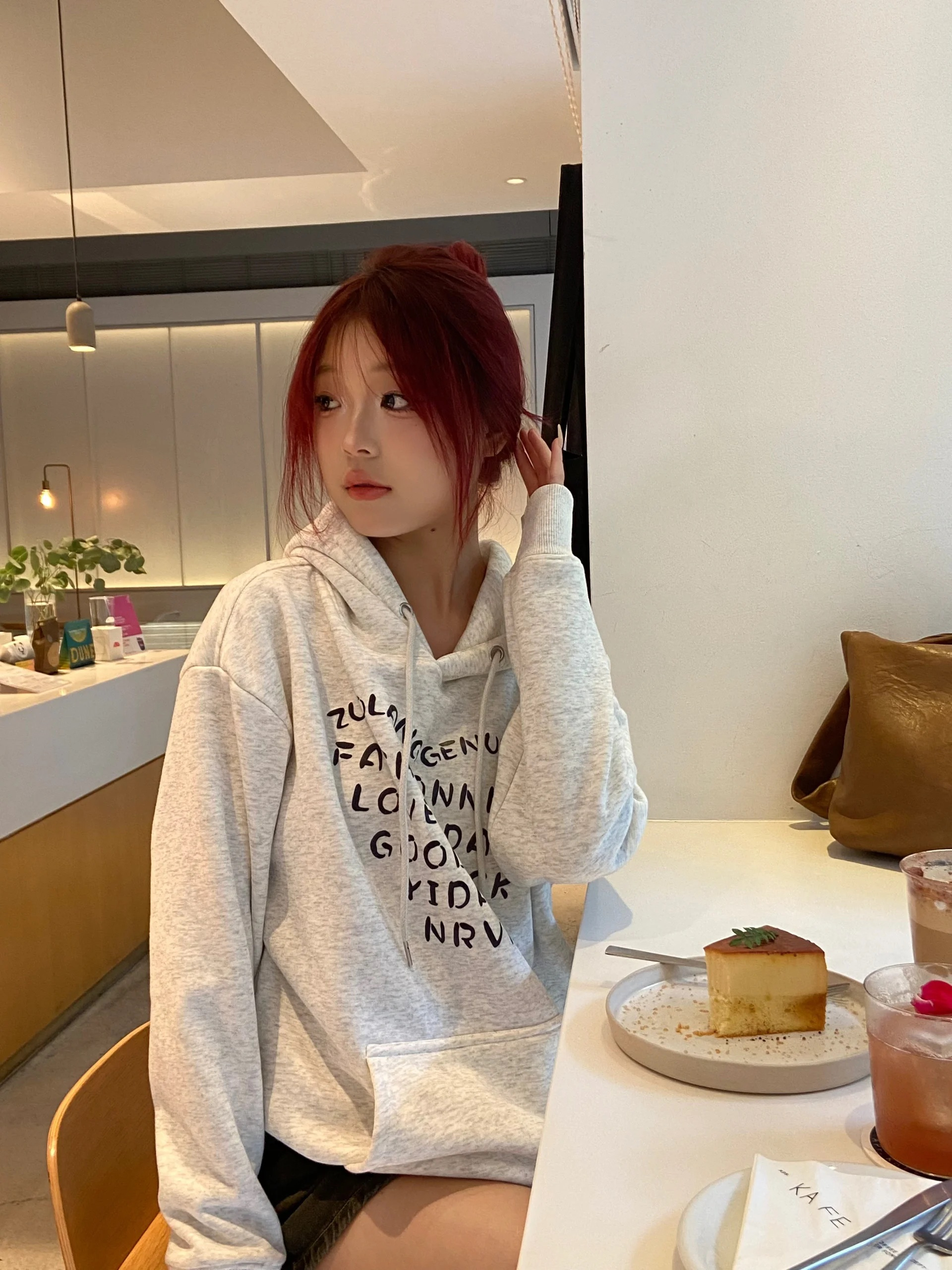 防棉華棉複合牛奶絲300克/銀狐絨400克圓領衛衣女