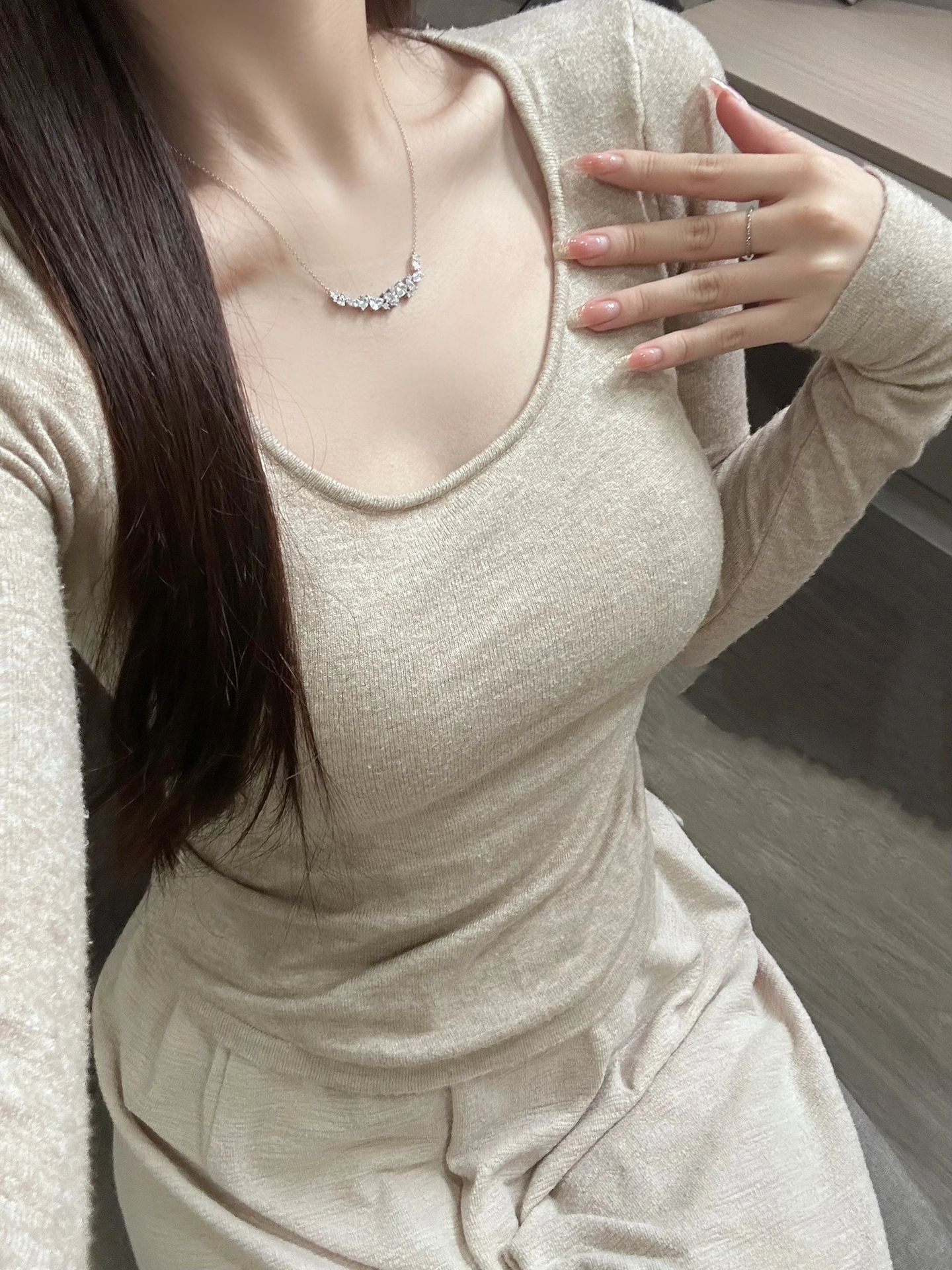 高級感秋冬內搭女針織長袖打底衫大領口正肩T恤短款修身磨毛上衣