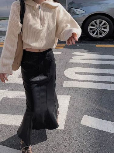 Black leather skirt women's autumn and winter  new retro high-waist slim mid-length fishtail skirt design skirt