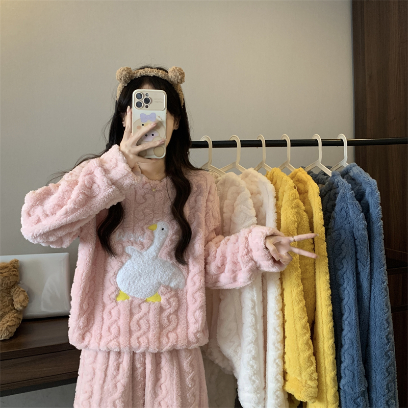 Real shot~New winter cartoon warm coral velvet pajamas set for women's home clothes