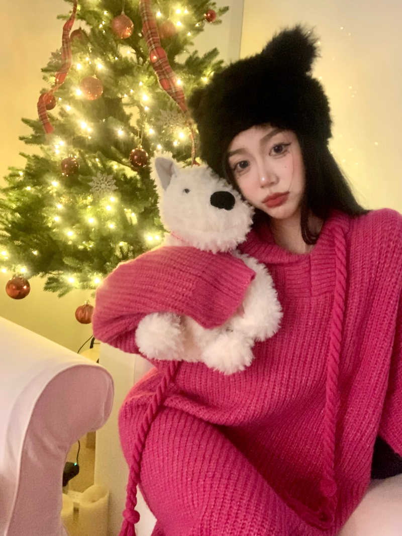 Real shot of lazy style long dragon fruit color sweater skirt for women in autumn and winter loose and slim hooded knitted skirt