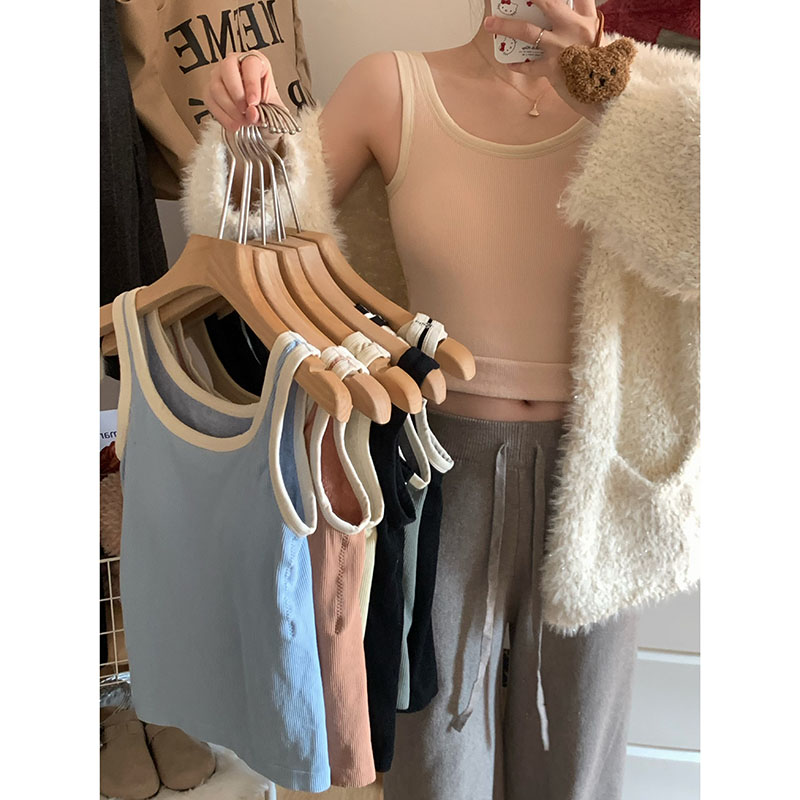 Actual shot of autumn and winter velvet thickened warm suspender color matching vest for women coiled wool large u-neck inner top