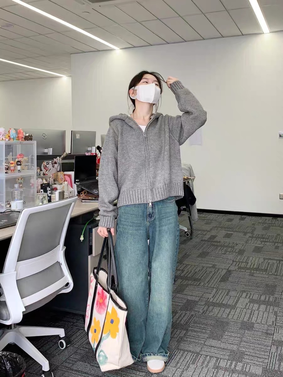 Gray hooded double zipper sweater jacket for women autumn and winter hoodie thickened cardigan with jeans complete set