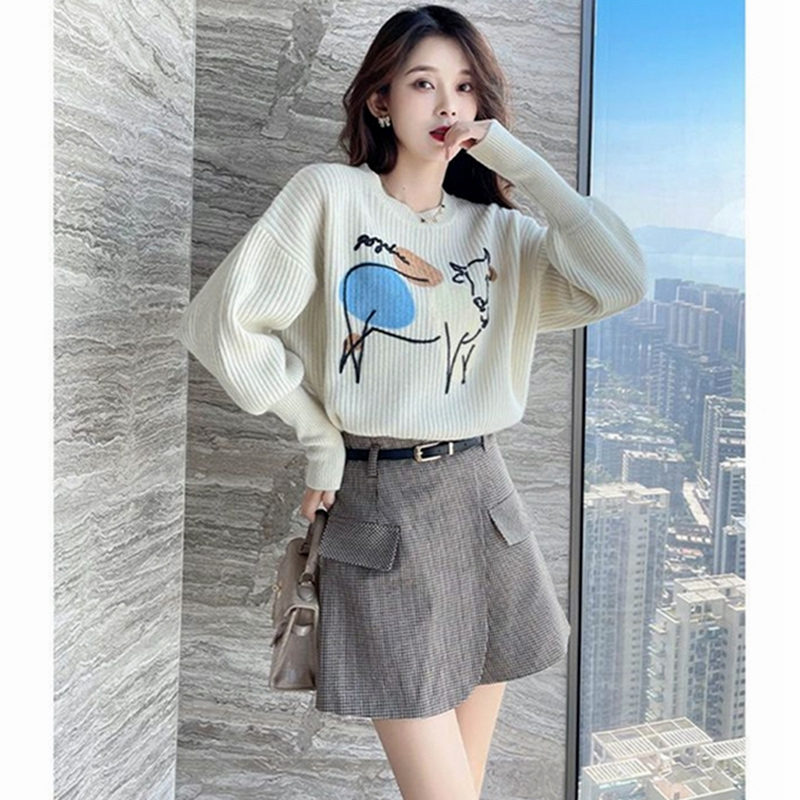 Autumn sweaters, new autumn and winter clothes, Internet celebrities, chic and western designs, niche early autumn tops, sweaters for women