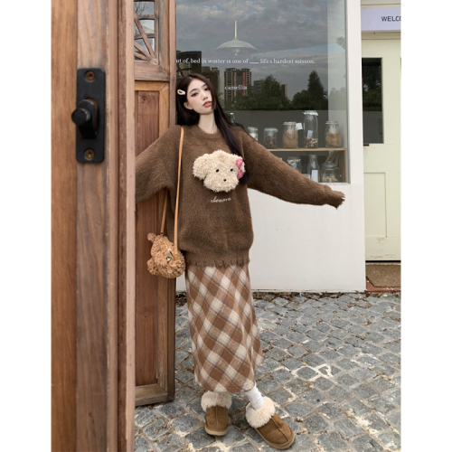 美拉德设计感小熊针织毛衣格纹半身长裙女秋冬2023新款时尚两件套