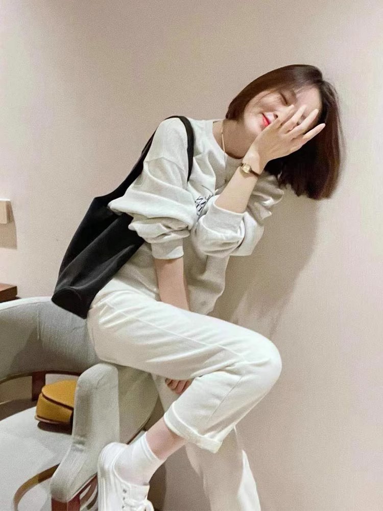 早秋季新款美式復古chic上衣甜辣奶系穿搭小個子灰色衛衣女款