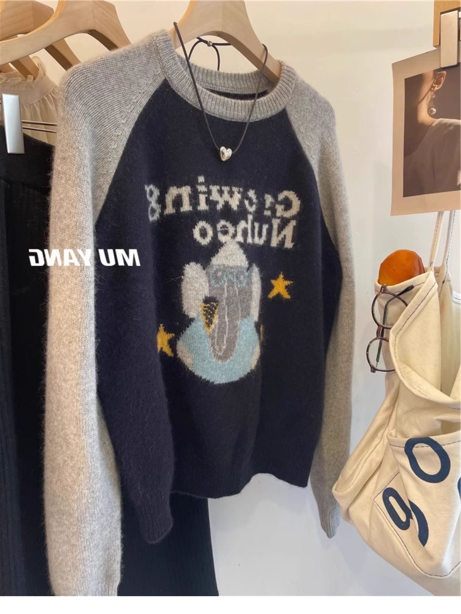 簡約休閒大象字母刺繡羊絨針織毛衣女秋冬款撞色圓領內搭長袖上衣