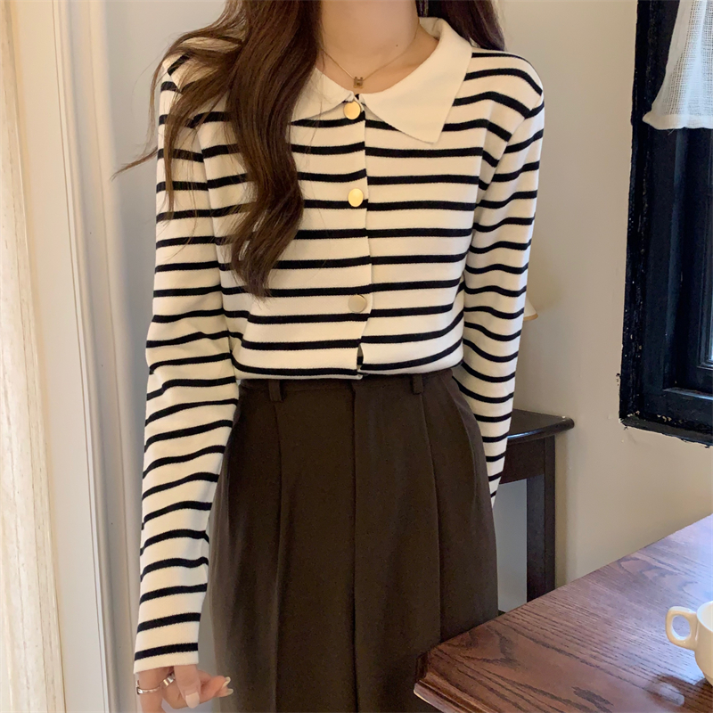 Actual shot of new Korean style temperament button striped polo collar autumn and winter knitted cardigan jacket top long-sleeved women