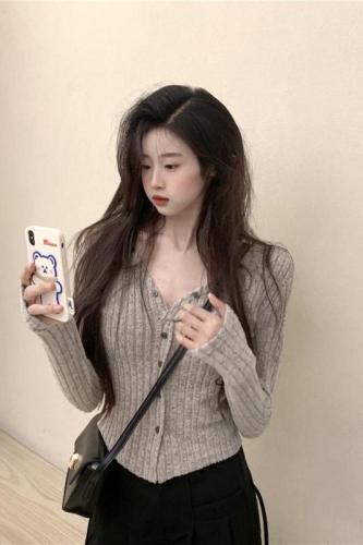 Real shot ~ Pure desire sexy V-neck long-sleeved knitted top for women in autumn hot girl slim fit outer wear with T-shirt inside