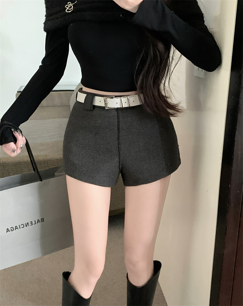 實拍~灰色氤氳毛呢短褲女2023冬季配靴低腰辣妹靴褲子配皮帶
