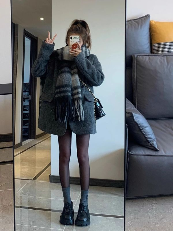 灰色英倫風秋冬新款中長款夾棉加厚毛呢外套高級感女