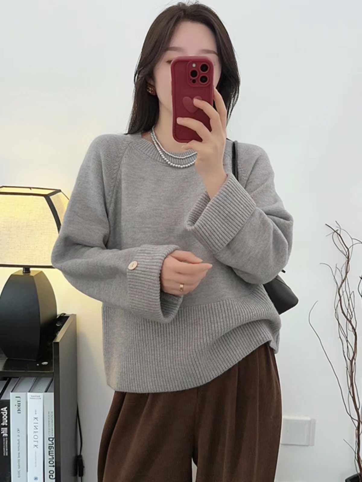 毛衣工廠秋冬新款圓領套頭寬鬆純色毛衣女韓版減齡針織衫女