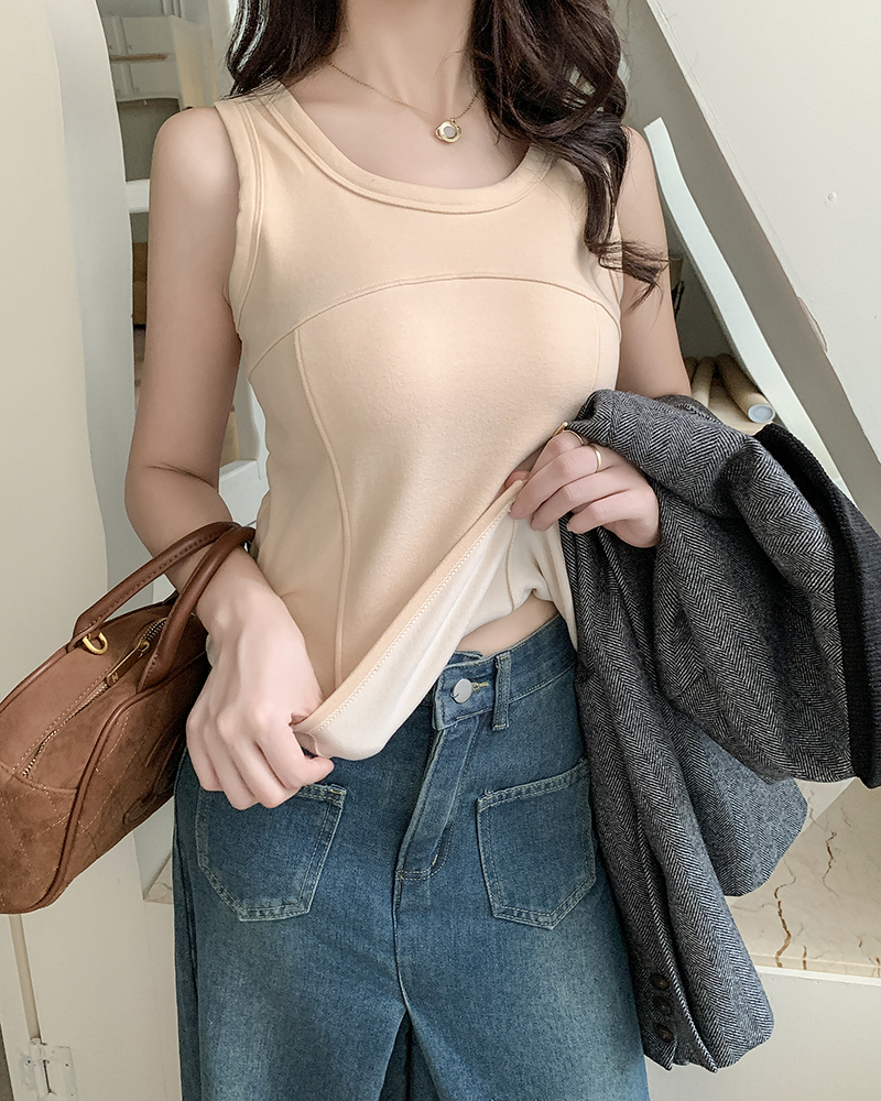 Actual shot of Dongde velvet inner seamless vest for women to wear as outer wear plus velvet thickened warm base sleeveless top