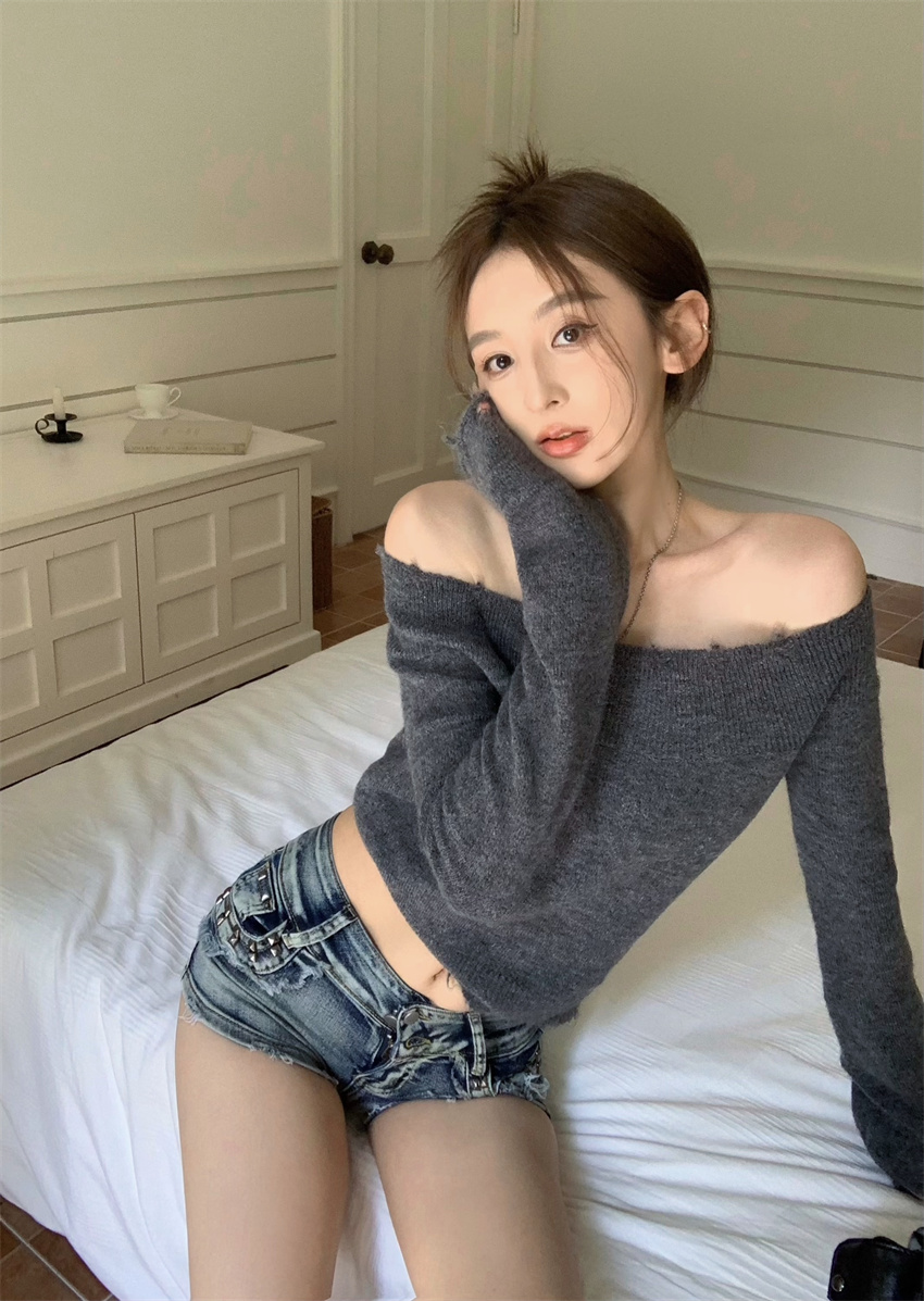 實拍  復古氣質美式高級灰色一字肩針織短款毛衣