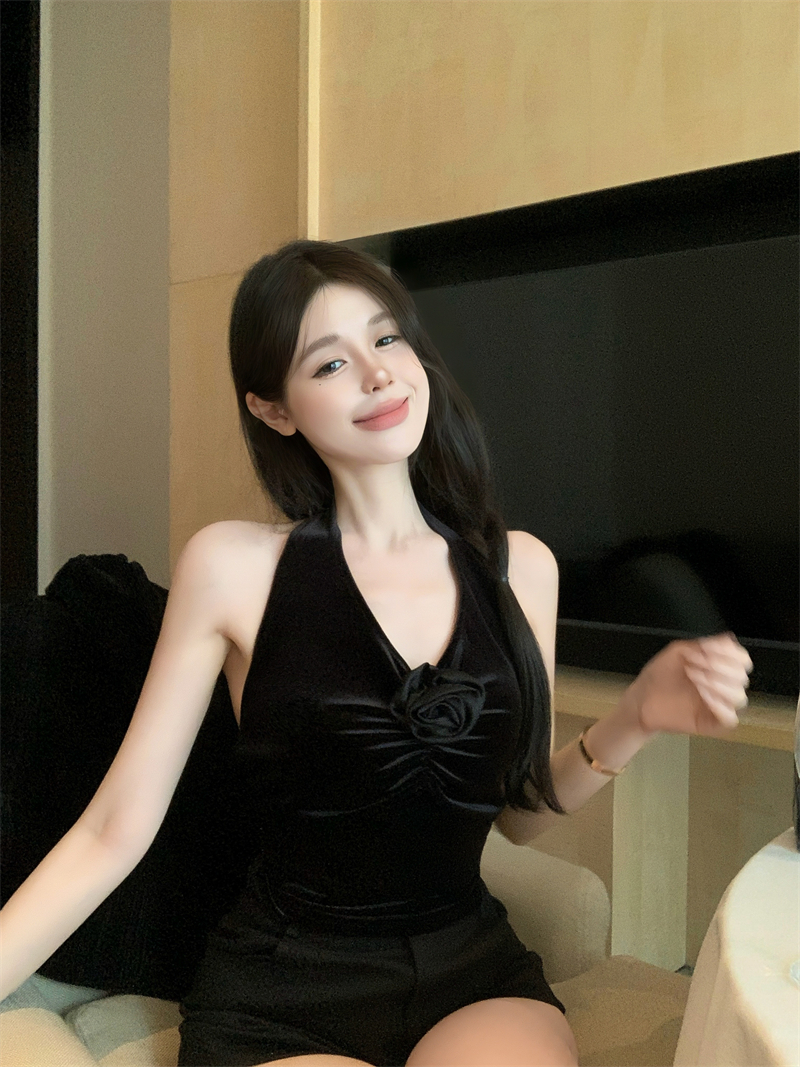 實拍~純欲風辣妹性感吊帶立體花朵掛脖絲絨背心女