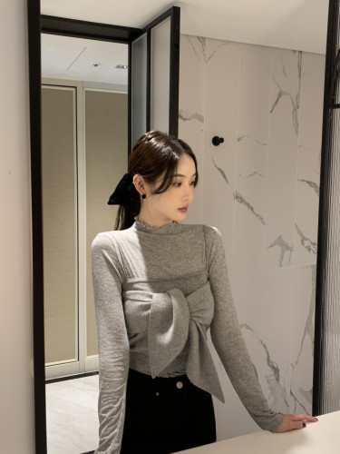 韩国chic早春新款法式立领长袖打底衫+设计感抹胸针织吊带套装