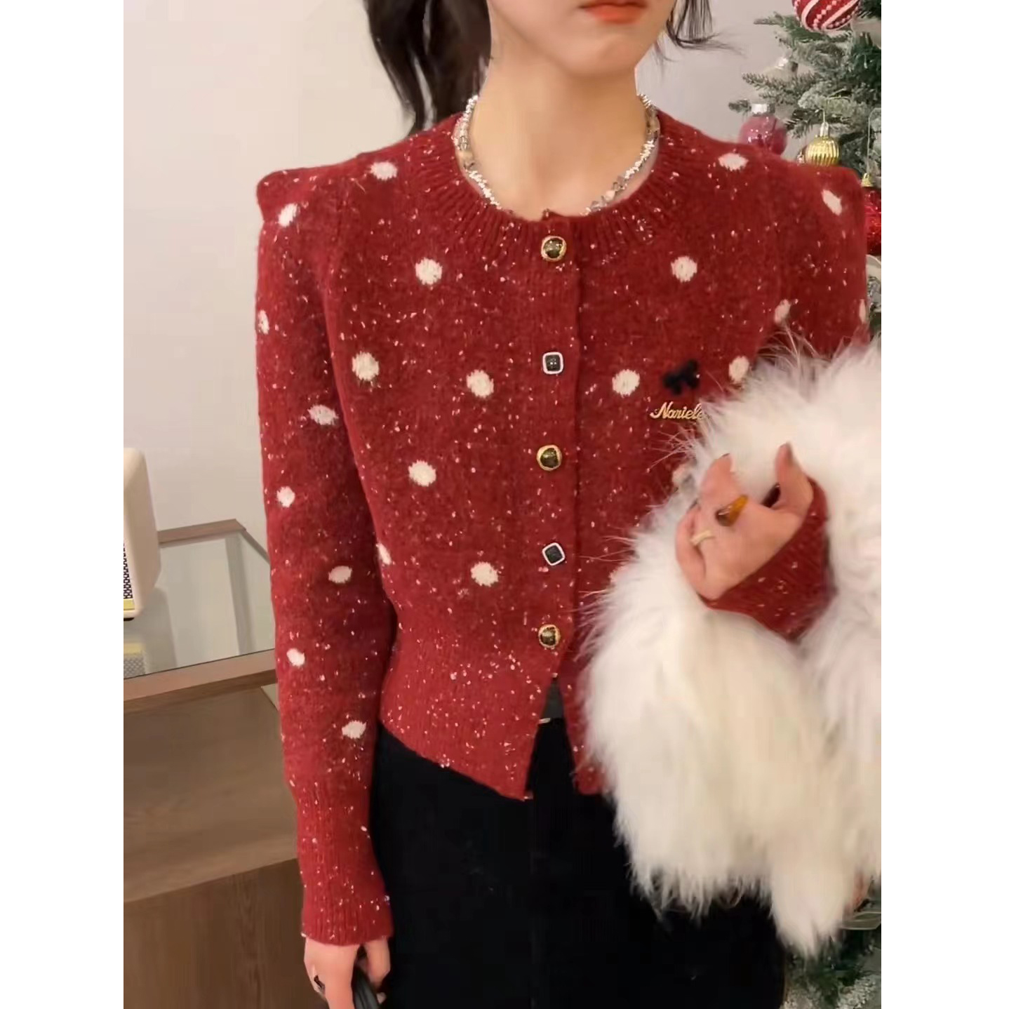 法式圓領針織開衫秋冬季新款女慵懶風紅色單排扣高級外搭毛衣外套
