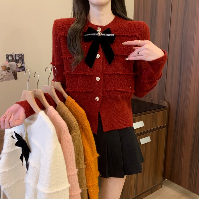 Actual shot of the new autumn and winter Korean style bow-knot fragrance style bright silk versatile short sweater cardigan