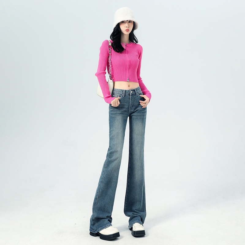 實拍2024早春新款顯瘦拖地微喇叭牛仔褲女
