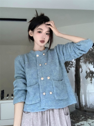 Real shot of the new autumn and winter French style loose small fragrance style high-end lamb wool soft waxy round neck jacket
