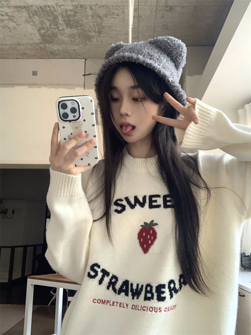 實拍   減齡草莓提花寬鬆毛衣