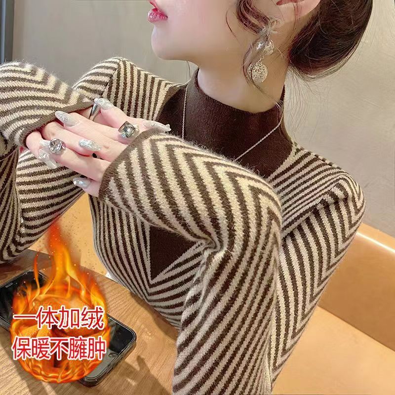一體絨半高領打底衫女內搭上衣秋冬新款洋氣高檔條紋毛衣女