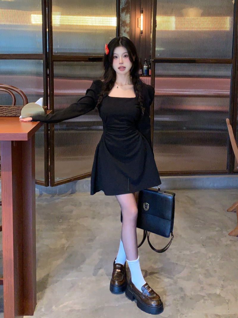 實拍~ 黑色小短裙秋季短款赫本風氣質連衣裙長袖小禮裙裙子