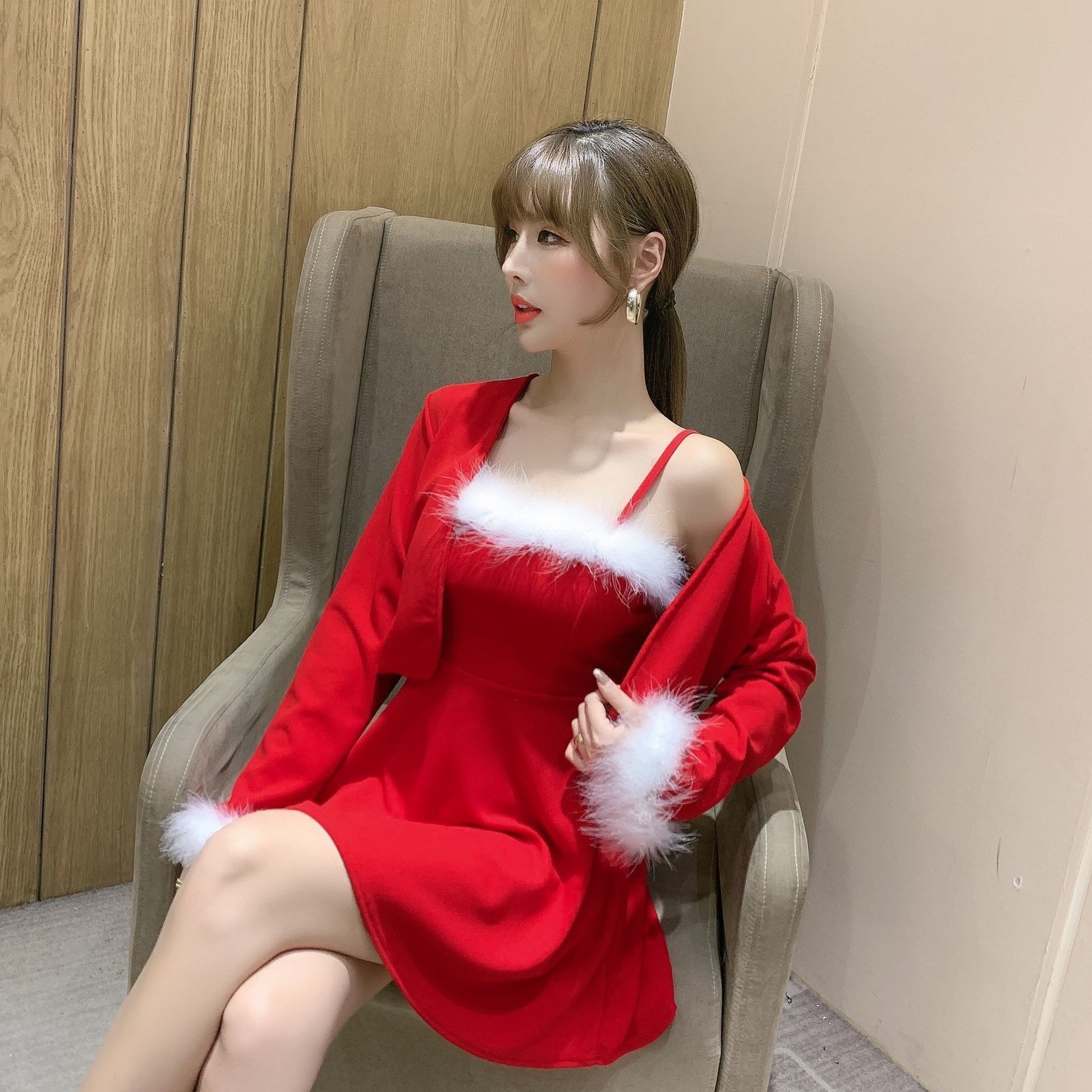 實拍秋冬新款性感氣質顯瘦毛毛外套+抹胸打底包臀連衣裙套裝
