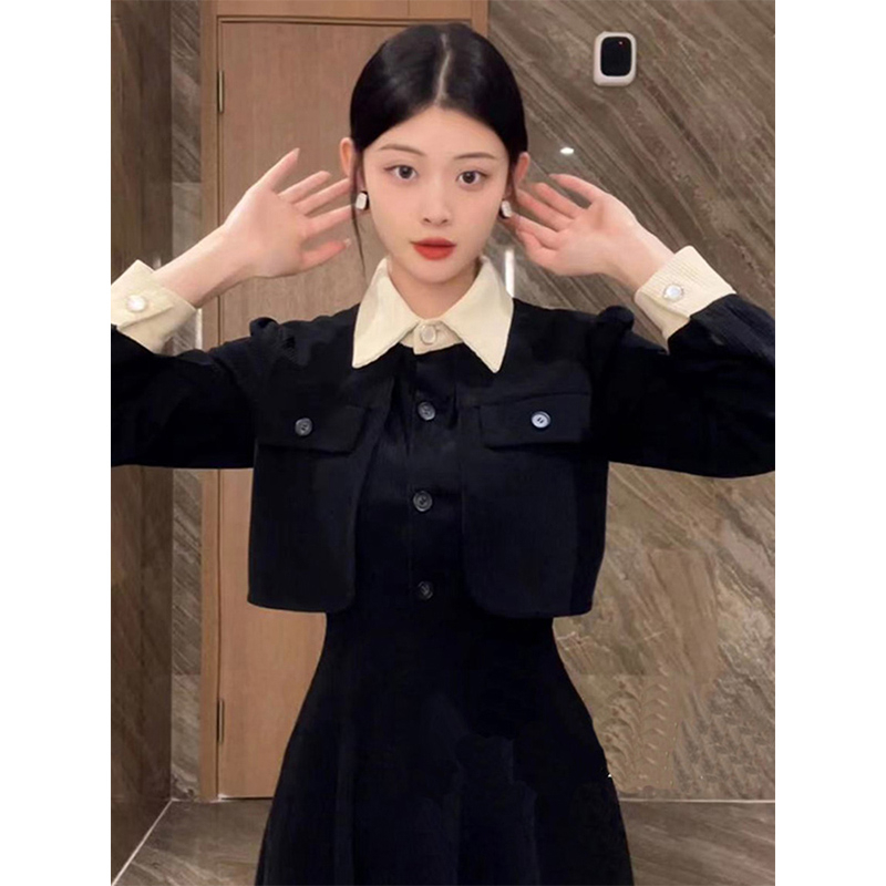 秋裝女2023年新款法式長袖假兩件連衣裙子秋冬富家小千金香風搭配