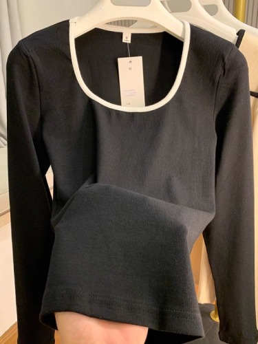 Threaded Velvet ~ Bottoming shirt for women in autumn and winter with square collar long-sleeved T-shirt new style slimming top