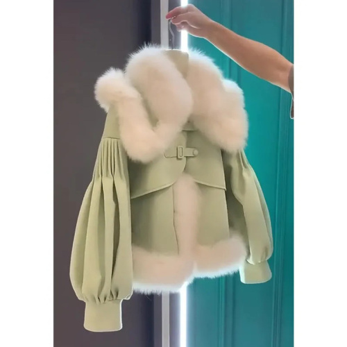 Quality inspector's picture of the new autumn and winter style gentle and fragrant fur coat for women, high-end and sweet age-reducing fur top