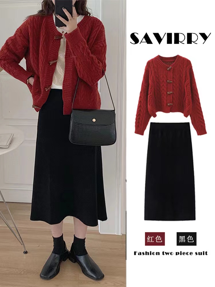 紅色連衣裙子新款龍年本命年衣服聖誕戰袍牛角扣開衫兩件套