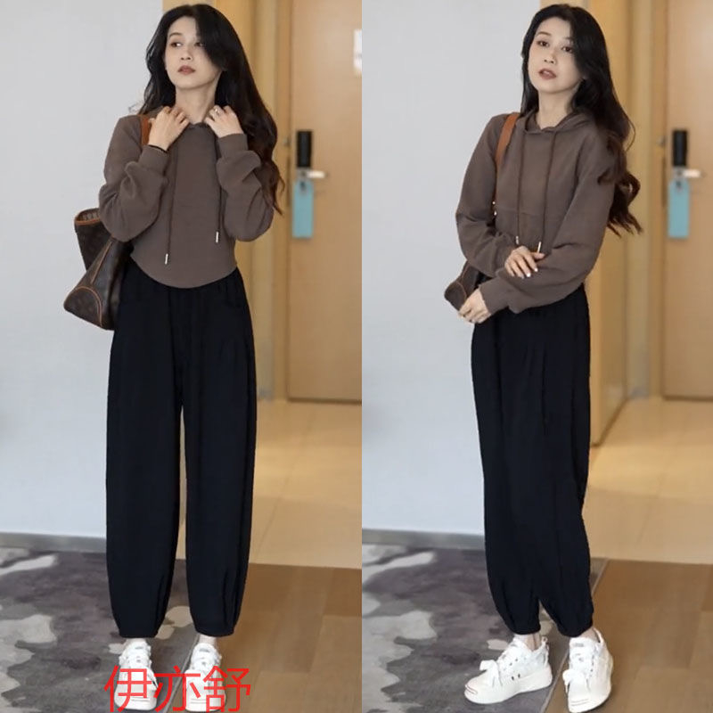早秋休閒慵懶風穿搭套裝女2023秋季時尚減齡連帽衛衣哈倫褲一整套