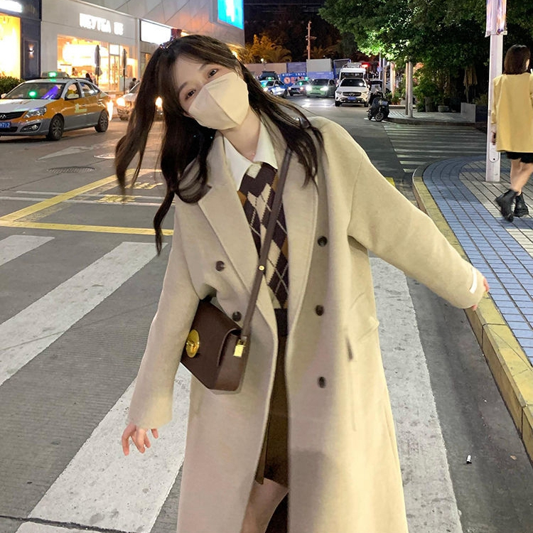 British Hepburn style autumn and winter new woolen coat for women, high-end woolen coat for small, medium and long Korean style women