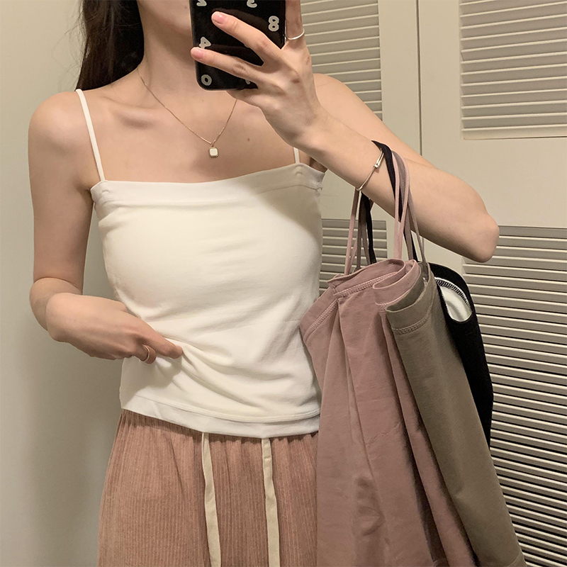 Actual shot of thickened velvet camisole for beauties to wear on the back and outside in autumn and winter