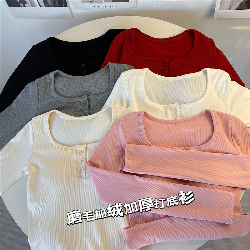 Real shot!  Autumn and winter warm brushed plus velvet thickened base layer square neck long-sleeved top