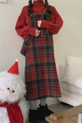 Photographed Autumn/Winter Festival Battle Dress with Joyful Weaving Belted Dress + Half-Neck Sweater