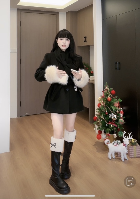Drowning Three Fish Mooney Film Winter High-end Woolen Niche Design Cuffs Spliced ​​Fur Jacket
