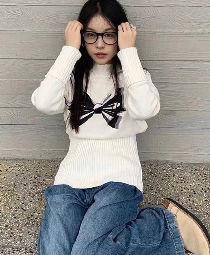 Bow-knot printed skin-friendly sweater for women in autumn and winter hot girl slim-fitting wool sweater top