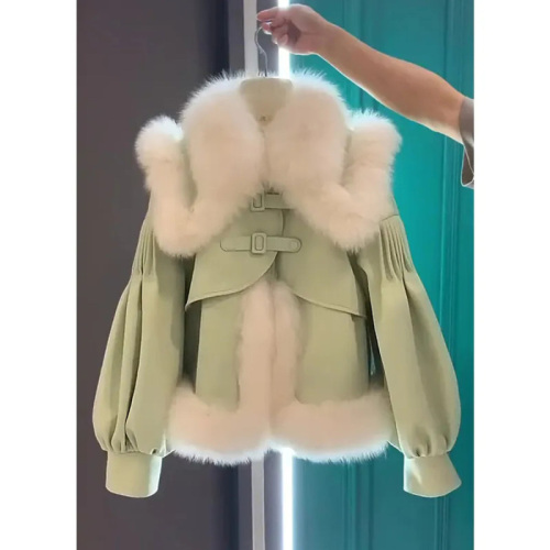 Quality inspector's picture of the new autumn and winter style gentle and fragrant fur coat for women, high-end and sweet age-reducing fur top