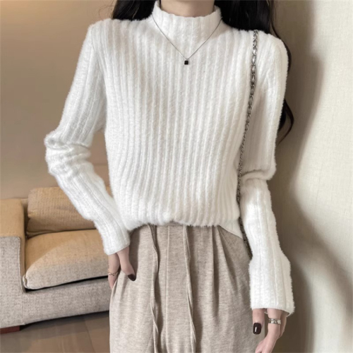 Tmall quality white knitted sweater autumn and winter new model with temperament and high-end half turtleneck bottoming top