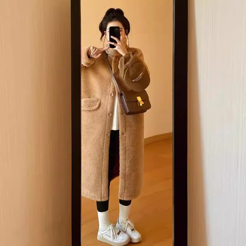 Lamb wool coat women's autumn and winter clothing 2023 new Korean style fashionable temperament winter clothing mid-length warm women's coat