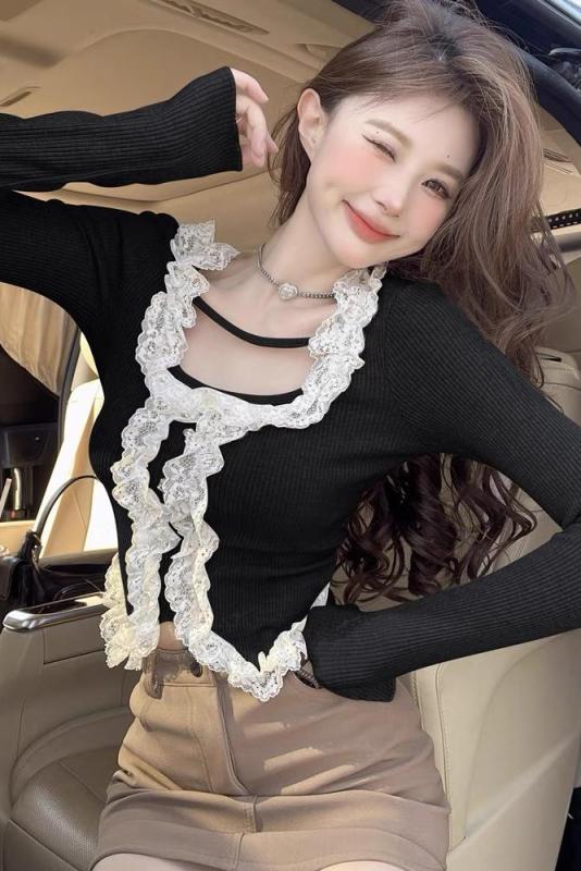 Lazydidi酥軟可頌 細閃蕾絲上衣秋冬內搭天花板女方領長袖打底衫