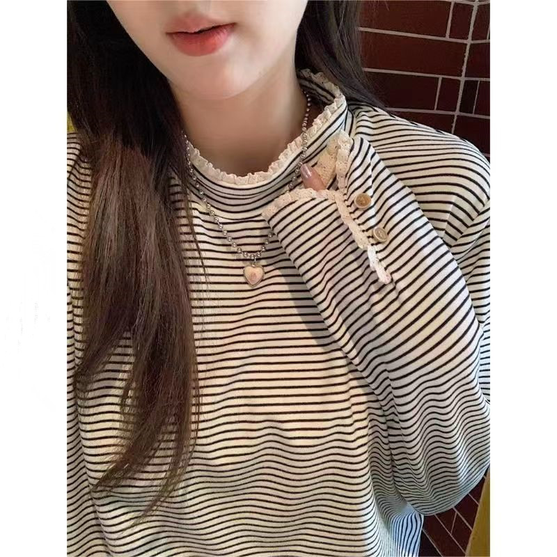 設計感小眾秋冬新款德絨圓領甜美內搭蕾絲拼接短款T恤打底衫女潮